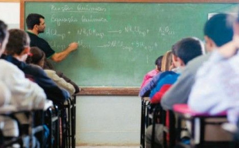 Prefeitura de Maceió nomeia 68 concursados da Educação