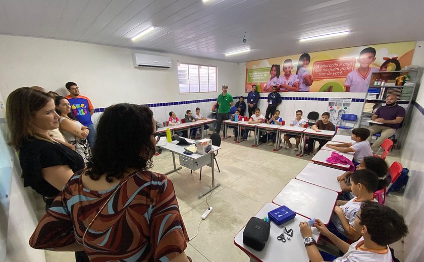 Escola pública bilíngue em AL atrai gestores de BH e mais oito municípios do Sul e Sudeste