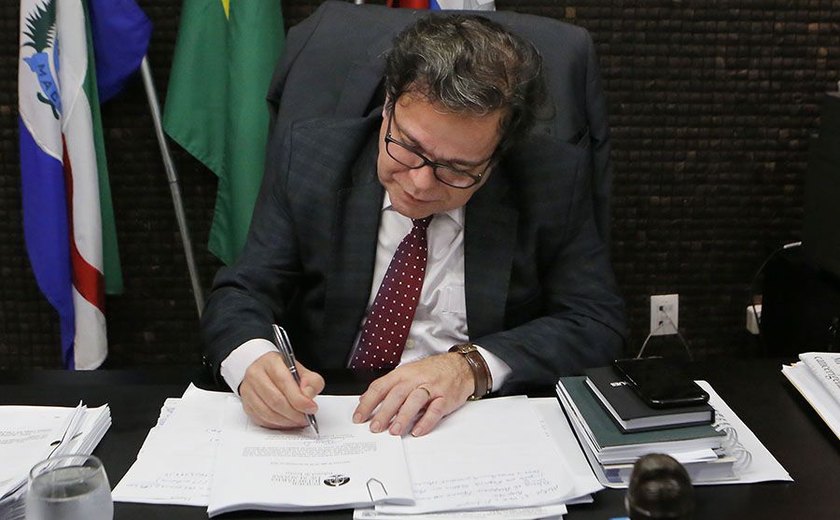 ﻿Presidente do Tribunal de Justiça nomeia mais 60 técnicos judiciários