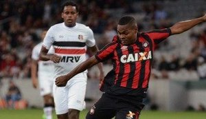 Atlético-PR vence o Santa Cruz e garante vaga nas quartas de final