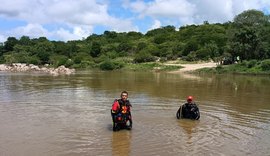 Corpo de segundo jovem que se afogou é localizado no Rio Ipanema, em Santana do Ipanema