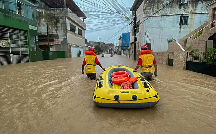 Mudanças climáticas e eventos extremos impactam vacinação no Brasil