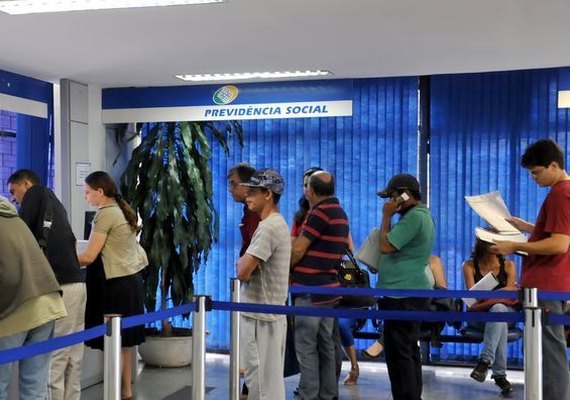 Relator da previdência admite que reforma pode nem ser mais votada