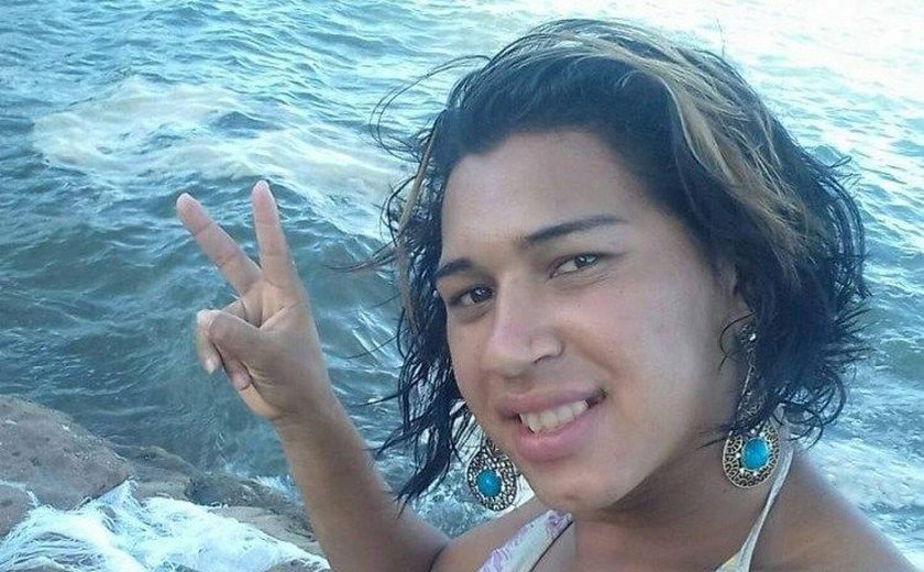 Travesti espancada e esfaqueada no Clima Bom morre no Hospital Geral do Estado