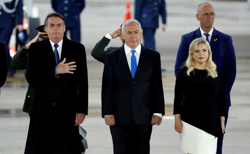 'Retornamos tratamento equilibrado às questões do Oriente Médio', diz Bolsonaro em Israel