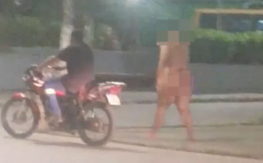 Homem é flagrado por populares andando completamente pelado em rua de São Miguel dos Campos