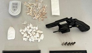 PM apreende três armas de fogo e flagra crime de tráfico durante ações no interior