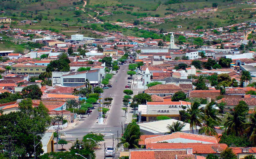 Maragogi e Santana do Ipanema apresentam crescimento nos números de empresas com registro ativo