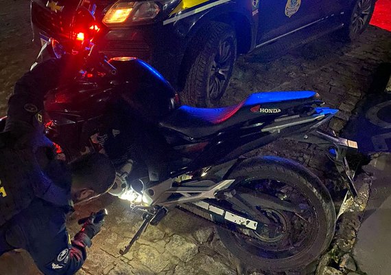 PRF prende homem por receptação e adulteração de sinal identificador de veículo automotor