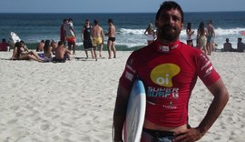 Surfista brasileiro Leo Neves morre durante prova no Rio de Janeiro