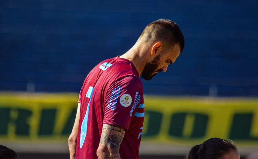 Ex-goleiro azulino recebe dispensa após falha na Série B