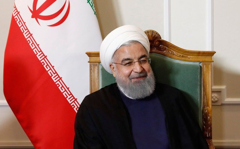 Presidente iraniano diz que novas sanções dos EUA não afetam economia do país