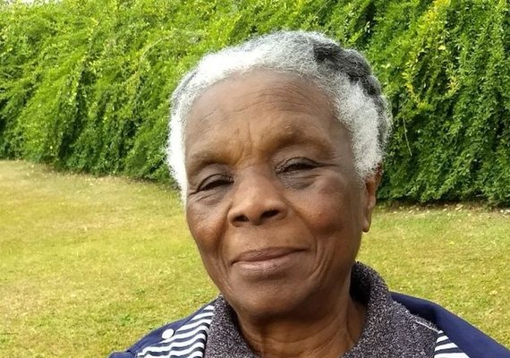'Sou sobrevivente pela educação', diz professora que comoveu Flip ao falar de racismo