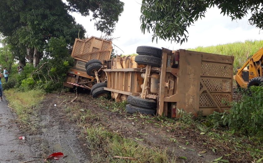 Em Pilar, acidente na BR-316 gera outras duas colisões sem vítimas