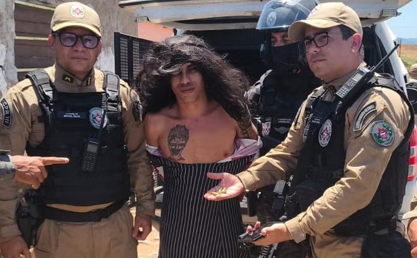 Homem preso vestido de mulher já matou 80 pessoas na Paraíba