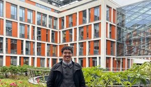 Egresso da Ufal publica estudo de alto impacto sobre fenômeno da superradiância