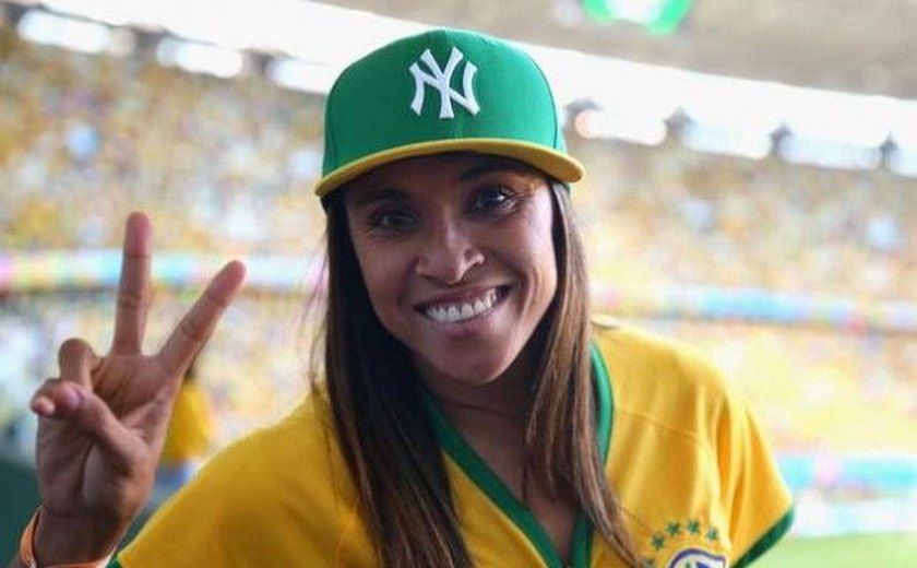 Rainha Marta será homenageada por contribuição ao futebol