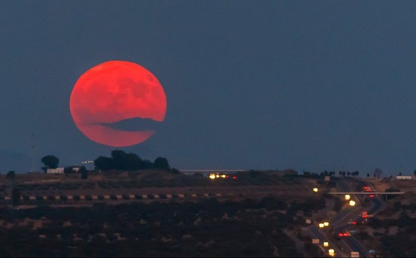 Maior eclipse lunar do século, 'lua de sangue' acontece na próxima sexta