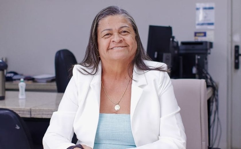 Educação em Foco: Em Palmeira, prefeita anuncia projeto para pagamento do 14º salário