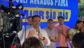 Ao lado de Paulo Dantas, Brivaldo Marques apresenta o maior São João já visto no Benedito Bentes