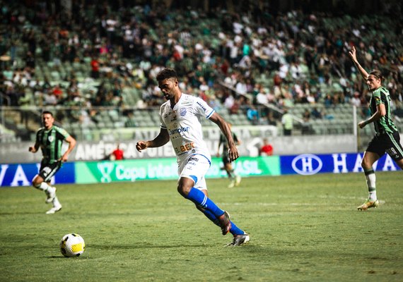 CSA antecipa nome de zagueiro do  pacote de reforços