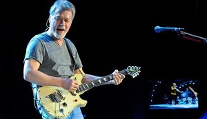 Um dos maiores guitarristas da história do rock, Eddie Van Halen morre aos 65 anos