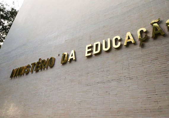 MEC muda para 1º de março a volta de aulas presenciais nas universidades federais