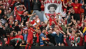 De virada, Liverpool massacra o Tottenham e é campeão da Premier League