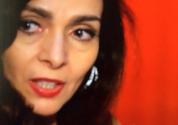 Novela 'Sol Nascente': Loretta é acusada de ter vendido a filha de Lenita