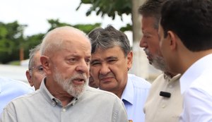 Lula defende Lira de vaias durante evento de entrega de moradias populares