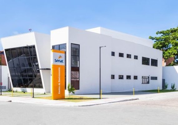 Senac Alagoas oferece oficinas gratuitas de confeitaria com temática de Páscoa para crianças e adultos