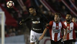 Botafogo perde, mas avança na ponta do Grupo 1 da Libertadores