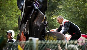 Piloto Anthoine Hubert morre após grave acidente em corrida da Fórmula 2 na Bélgica