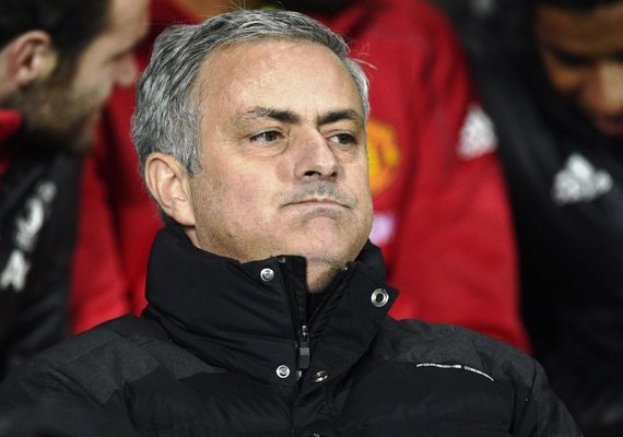 Manchester United estuda renovação de José Mourinho até 2026