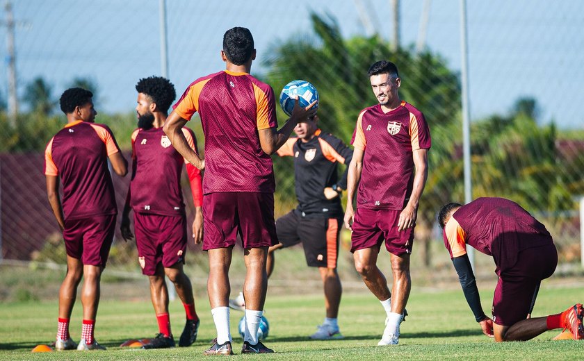 CRB viaja nesta quinta-feira e fica em Sorocaba