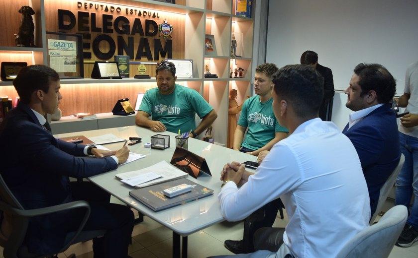 Comissão da Assembleia acompanha investigação sobre morte de elefante-marinho em Alagoas