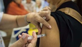 Anvisa pode liberar vacinação em farmácias; entidades temem proposta
