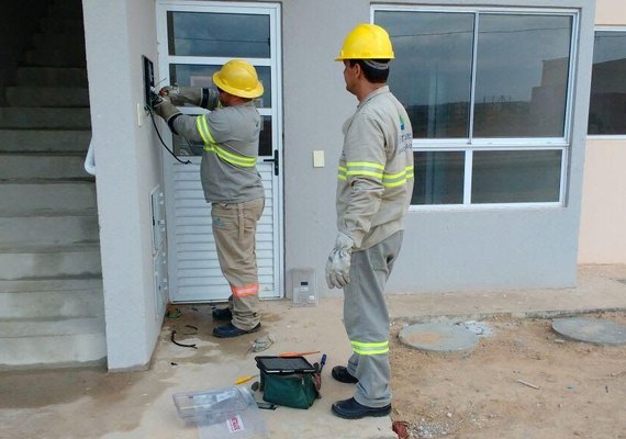 Eletrobras intensifica ligações de energia no Parque dos Caetés
