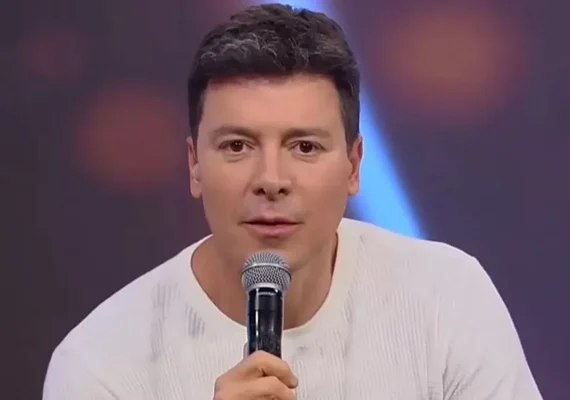 Record TV bate o martelo e define substituto de Faro após saída