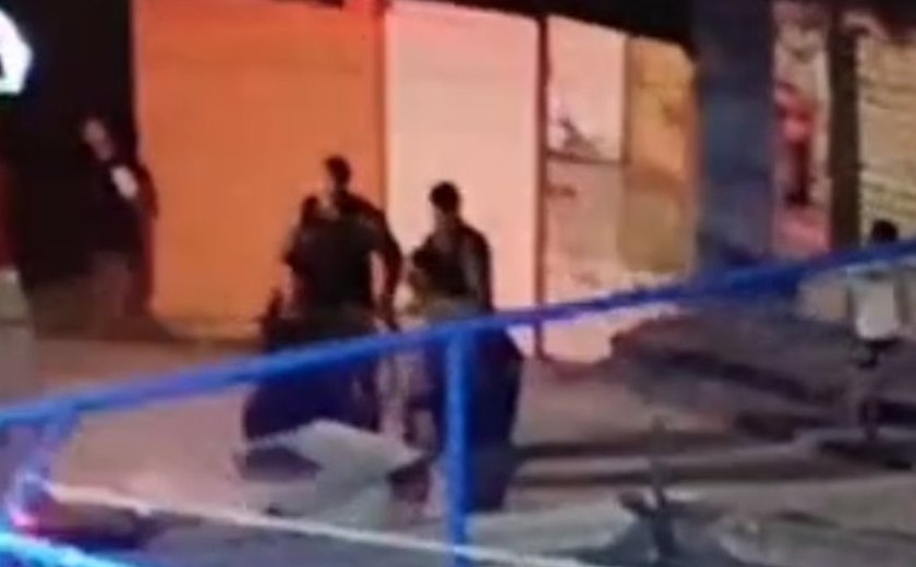 Homem é esfaqueado no peito e levado em estado grave ao HGE, em Maceió