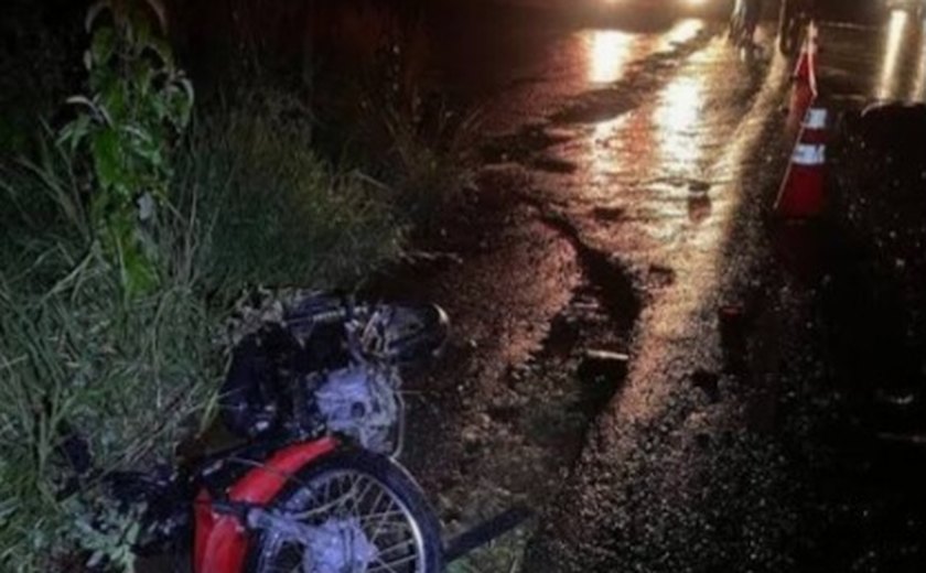 Grave acidente com motos em Craíbas deixa homem morto e duas mulheres feridas