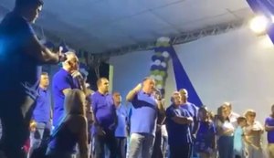 VÍDEO: Gustavo Feijó ataca adversários com discurso em tom pornográfico: “Vocês vão mamar num jumento!”