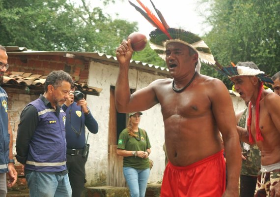 Indígenas Aconã recebem FPI do São Francisco com a dança sagrada do Toré, em Traipu
