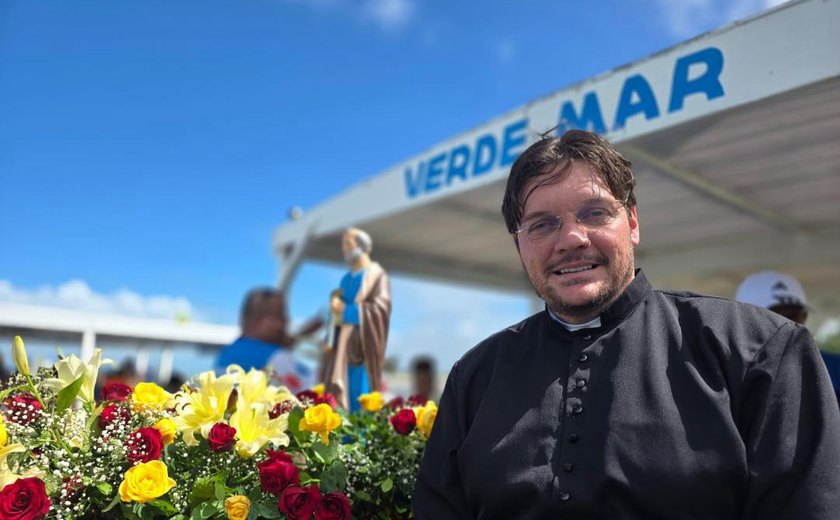 Padre Valdo Omena é empossado como novo pároco da Paróquia Santo Amaro, em Paripueira