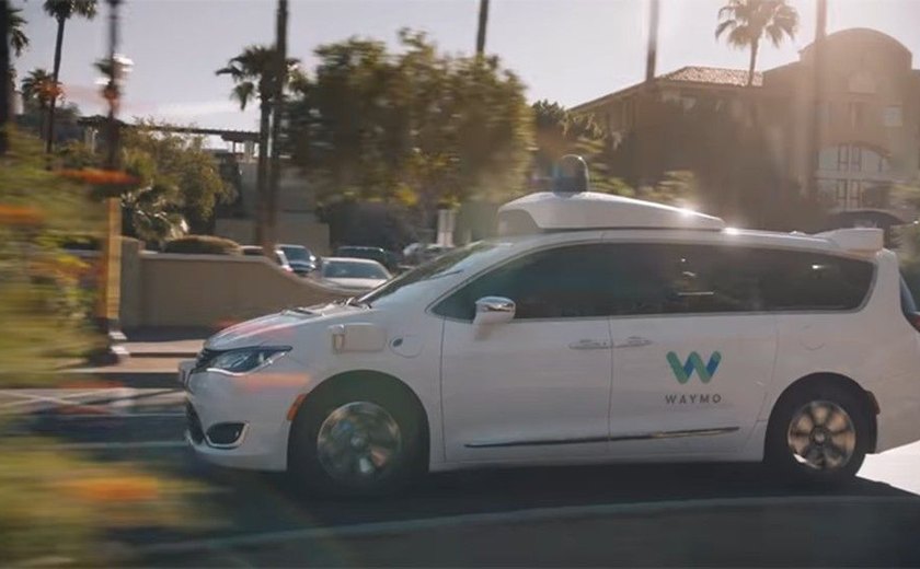 Carro autônomo 'do Google' e rival da Uber começa a rodar com passageiros
