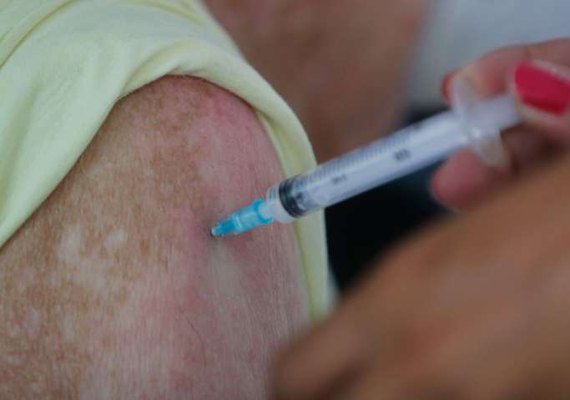 Vacinados mortos com Covid-19 eram muito idosos, mostra estudo italiano