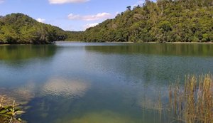 Casal emite alerta ambiental após invasões na APA do Catolé