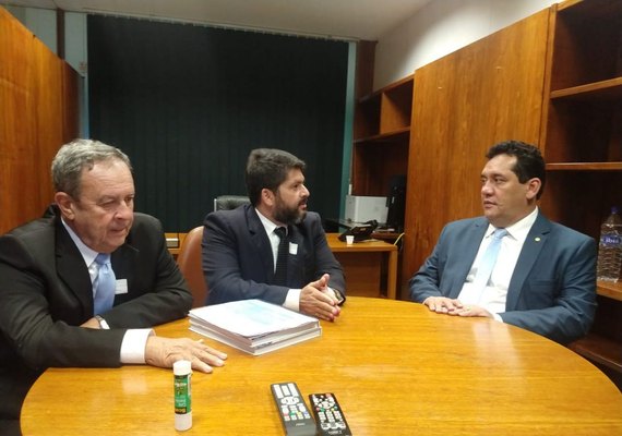 CPLA apresenta projeto da Unidade de Beneficiamento do Leite em Brasília