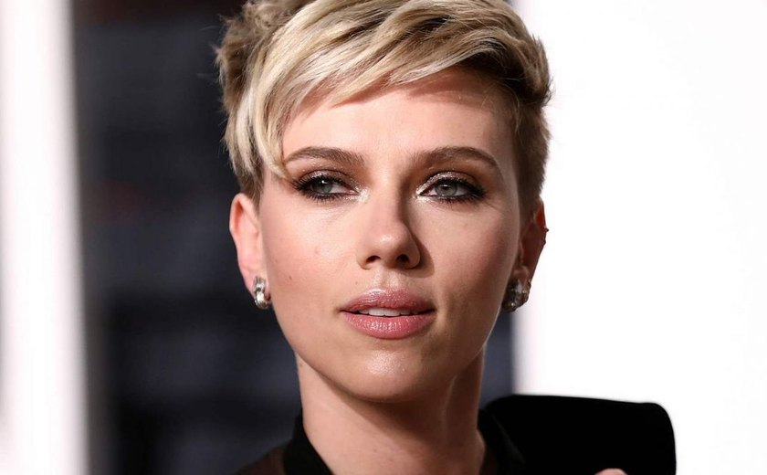 Depois de polêmica, Scarlett Johansson desiste de papel de homem trans