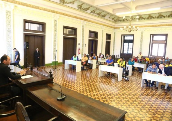 Vereadores propõem discutir com a SMTT regulamentação de cinquentinhas